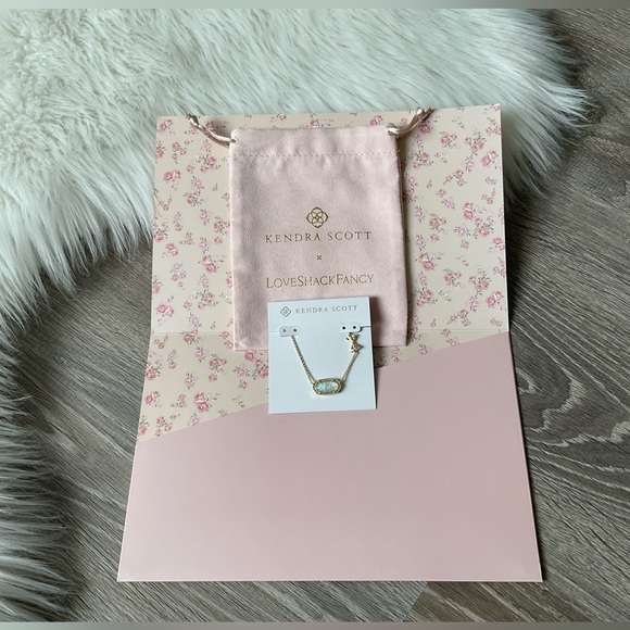 🦋KENDRA SCOTT x LOVESHACKFANCY Elisa Necklace in Blue Blooming Heirloom - Picture 3 of 9